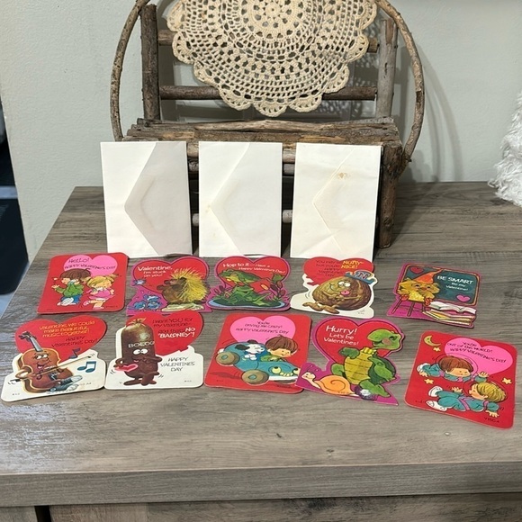 VINTAGE AMERICAN GREETINGS (AG) LOT OF 10 VALENTINE CARDS - Picture 2 of 11